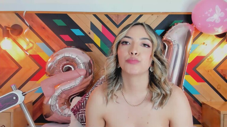 CelesteRiioz's Streamate show and profile