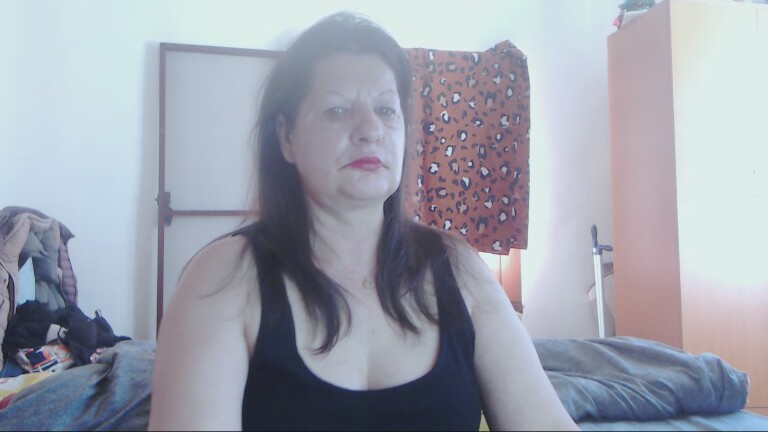 ExtasyMature's Streamate show and profile