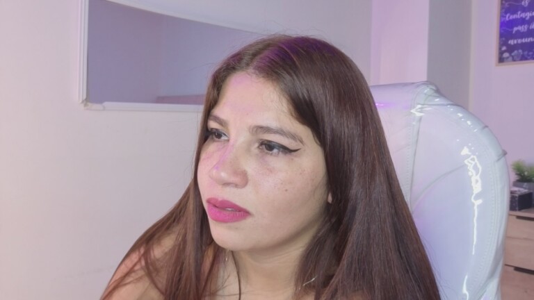 blueehazell18's Streamate show and profile