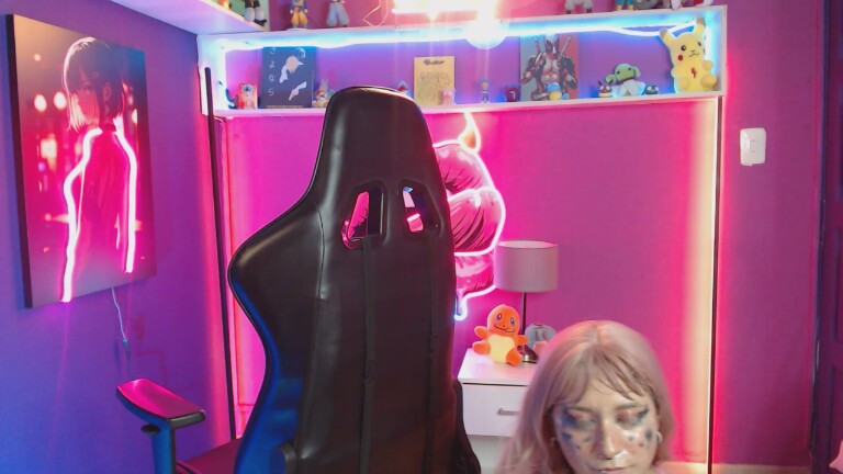 LuanEter's Streamate show and profile