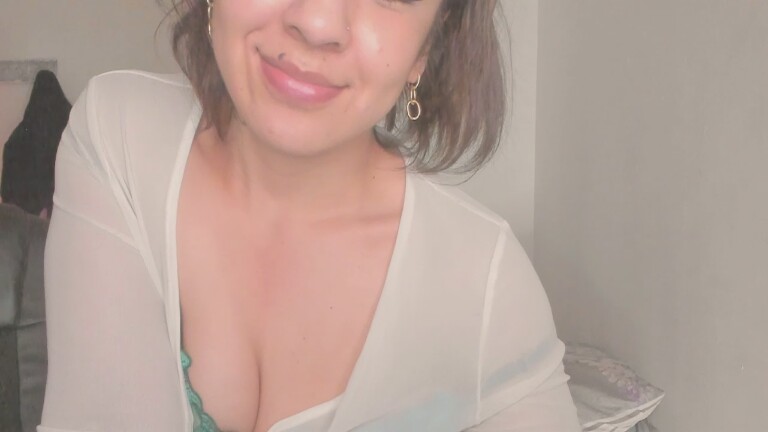 LeBelleDani's Streamate show and profile