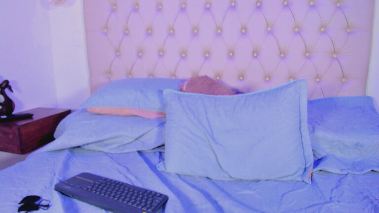 Luna_Storm's Streamate show and profile