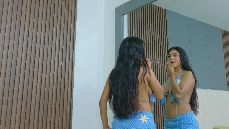 LiliSnow's Streamate show and profile