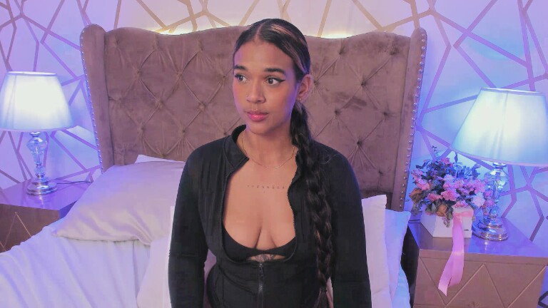 SaschaFit's Streamate show and profile