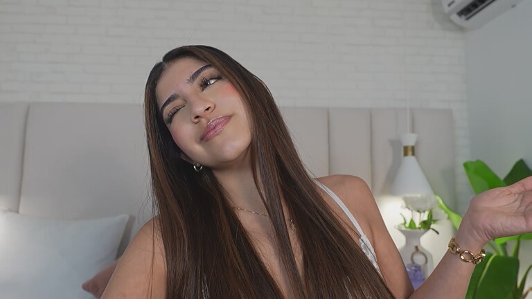 VictoriaJoliegb's Streamate show and profile