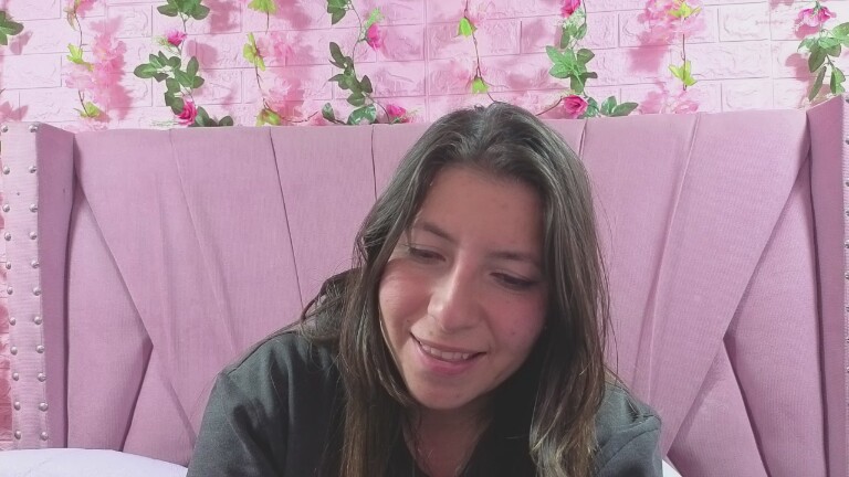 EmberCooper's Streamate show and profile