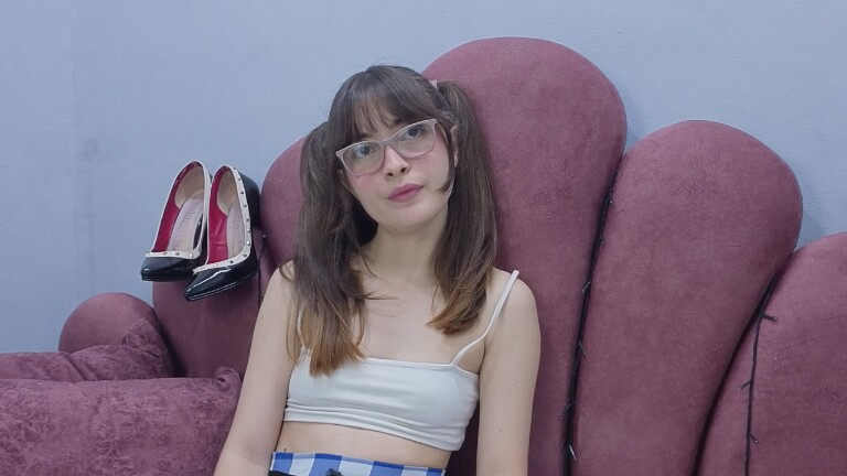 ISABELLAJHONS's Streamate show and profile