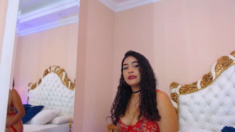 CarlaFiore's Streamate show and profile