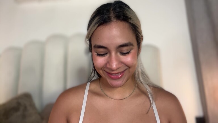 AuraSousa's Streamate show and profile