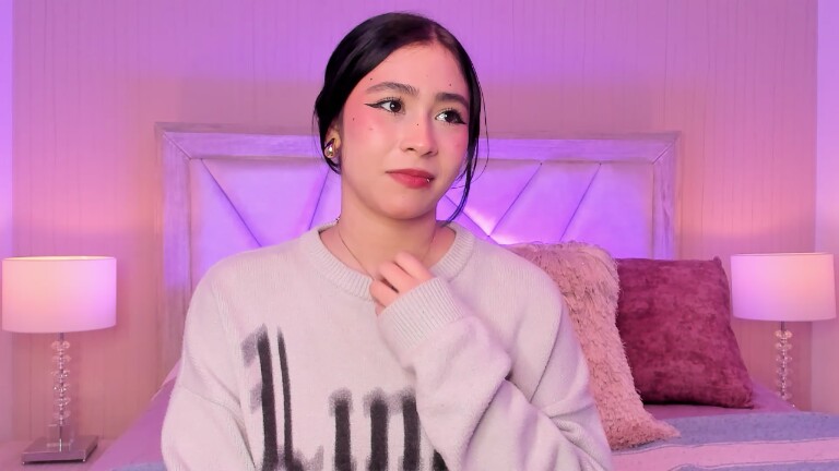 SophiaColinns's Streamate show and profile