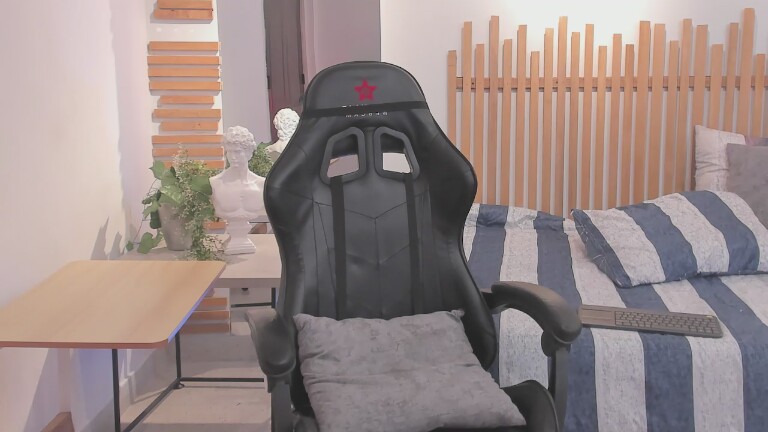 KristensClark's Streamate show and profile