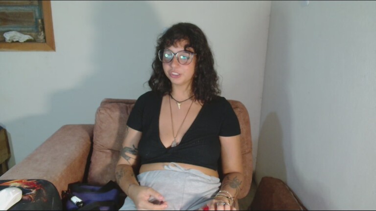 MyaMillor's Streamate show and profile