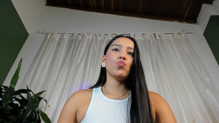 LynxRosenn's Streamate show and profile