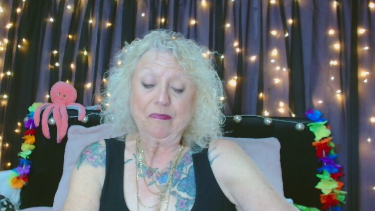 XoXMandyXoX's Streamate show and profile