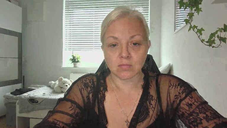 LinsyKim's Streamate show and profile