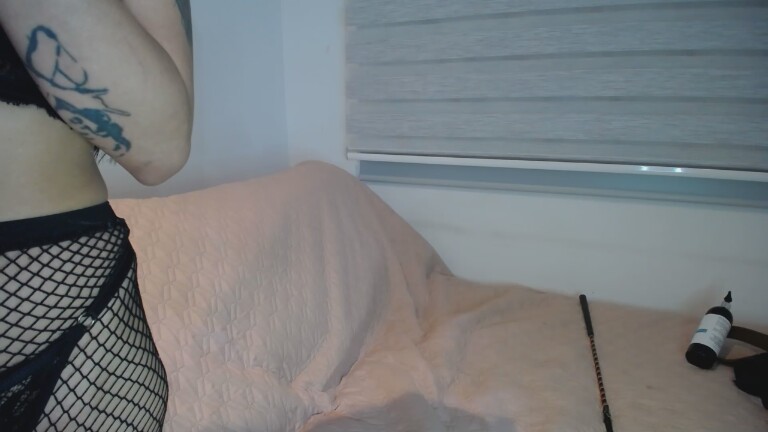 Miia_sttone's Streamate show and profile