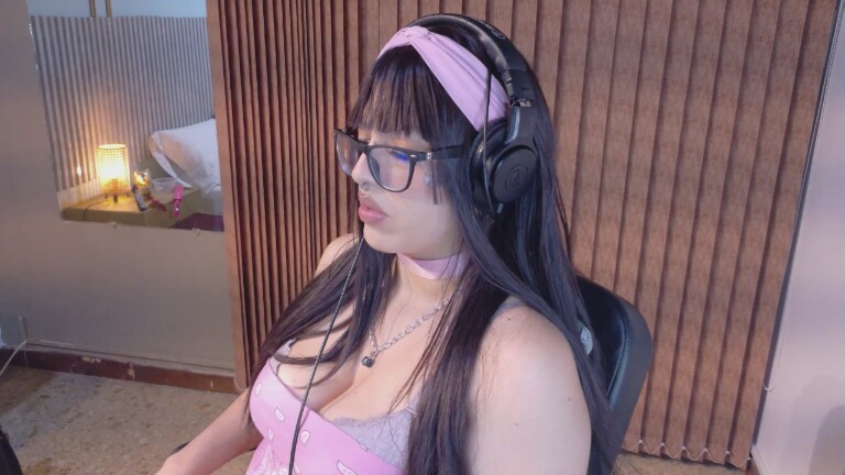 EliFlores's Streamate show and profile