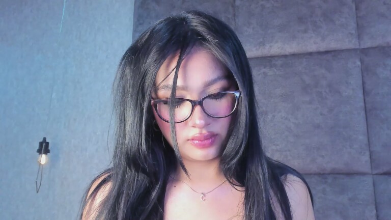 Lilly_Tylor's Streamate show and profile