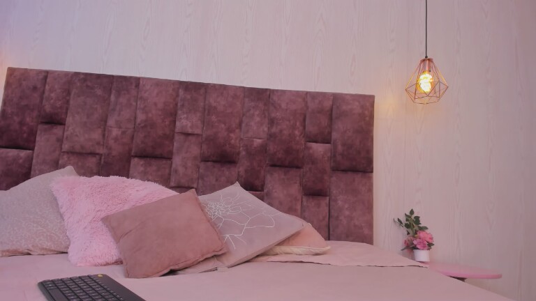 Aleyah_Cox's Streamate show and profile