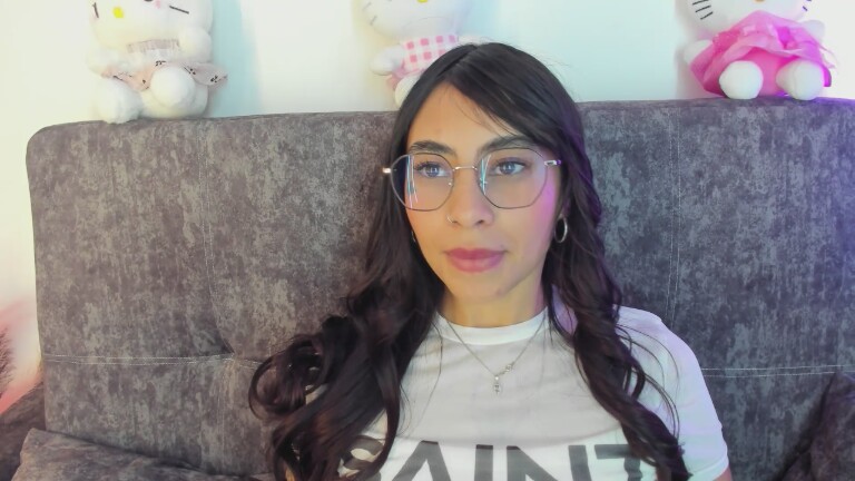 Macarena99's Streamate show and profile