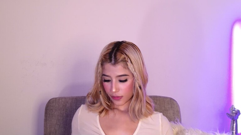 AndreaAlvarado's Streamate show and profile