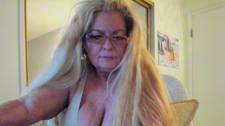 amberxxx's Streamate show and profile