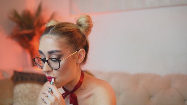 AileenKiss's Streamate show and profile