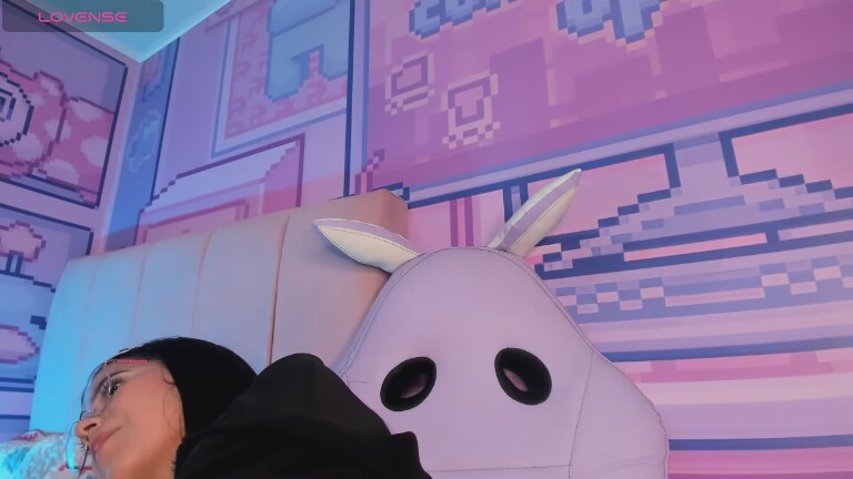 18alice's Streamate show and profile