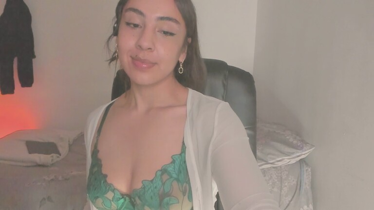 LeBelleDani's Streamate show and profile