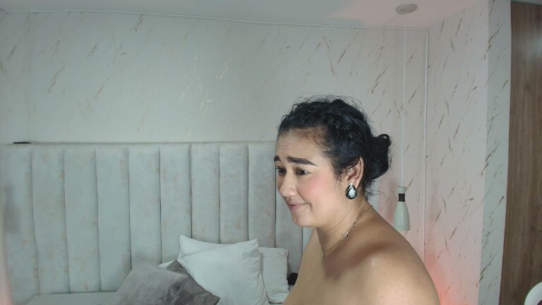 BETTY_BOOGB's Streamate show and profile