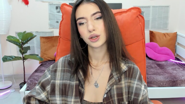 SarahTray's Streamate show and profile