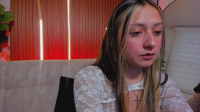 GiselleLaurens22's Streamate show and profile