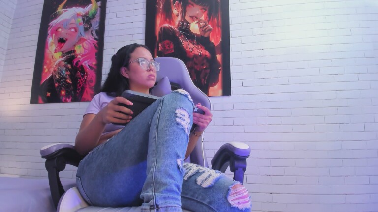 Evelyn_Morales's Streamate show and profile