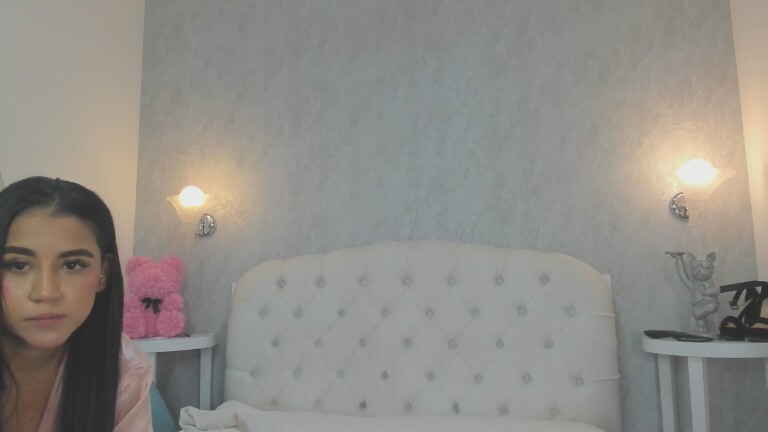 EmmilyMartinez's Streamate show and profile