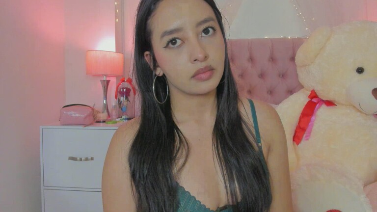 AlexandraWinterr's Streamate show and profile