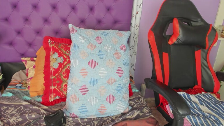 MargothClain's Streamate show and profile