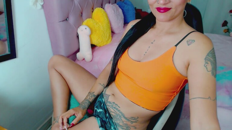 ChristalMoon's Streamate show and profile