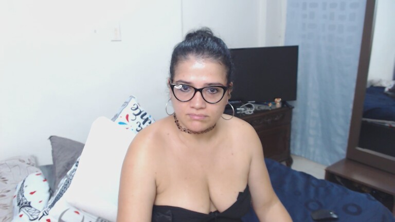 GlendaStarr's Streamate show and profile