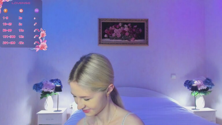 Julie_Blaze's Streamate show and profile