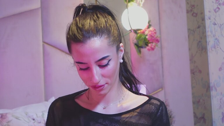 AmeliaJune's Streamate show and profile