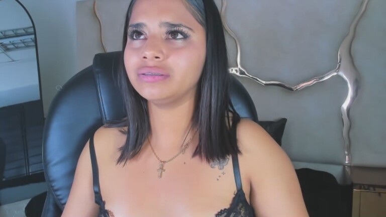 miahsex69's Streamate show and profile