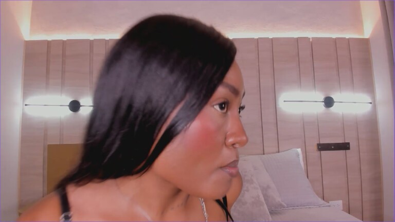 IvonneBrunettee's Streamate show and profile