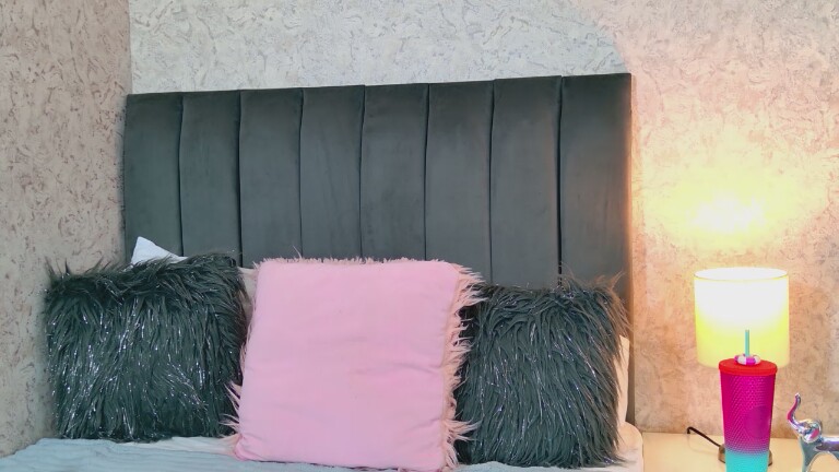 MadisonWilde's Streamate show and profile