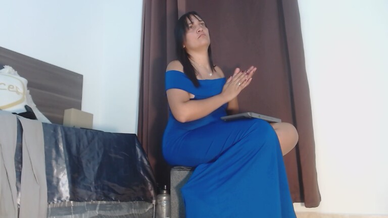 MILAHOT23's Streamate show and profile