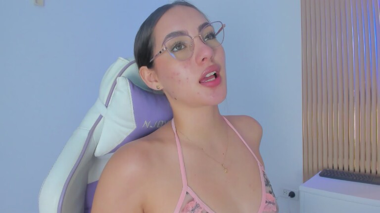 Greta_Petite's Streamate show and profile