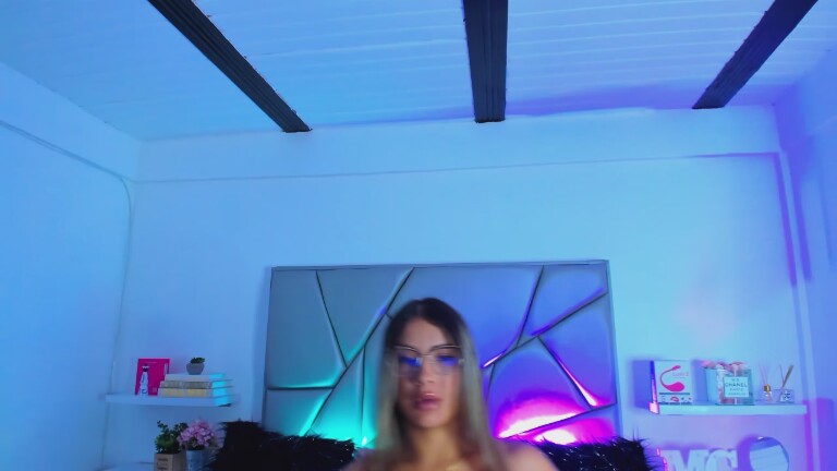 MelissaGolden's Streamate show and profile