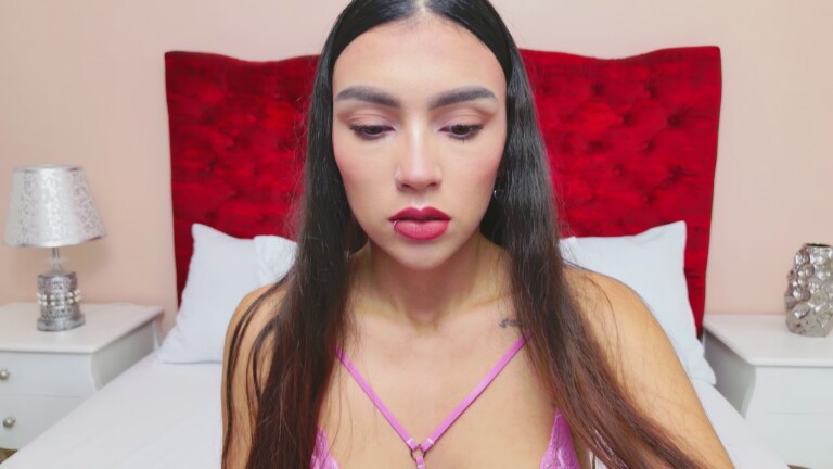 NoemiFerrer's Streamate show and profile