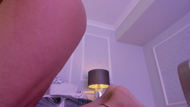 MirandaYong's Streamate show and profile