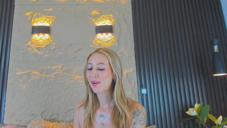 FerLenns's Streamate show and profile