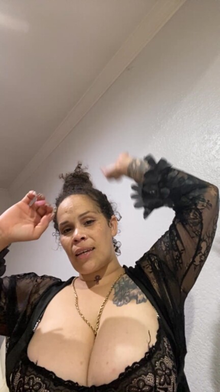 HarleyCakes's Streamate show and profile